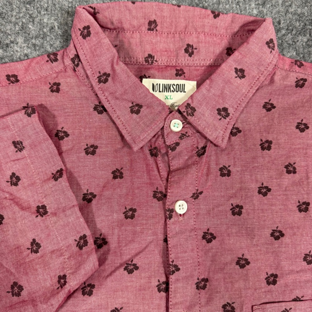 Linksoul Shirt Hibiscus Floral Short Sleeve Button Down Mens XL Red Cotton EUC